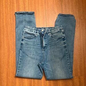 Express women’s Skinny Jeans in Classic Blue